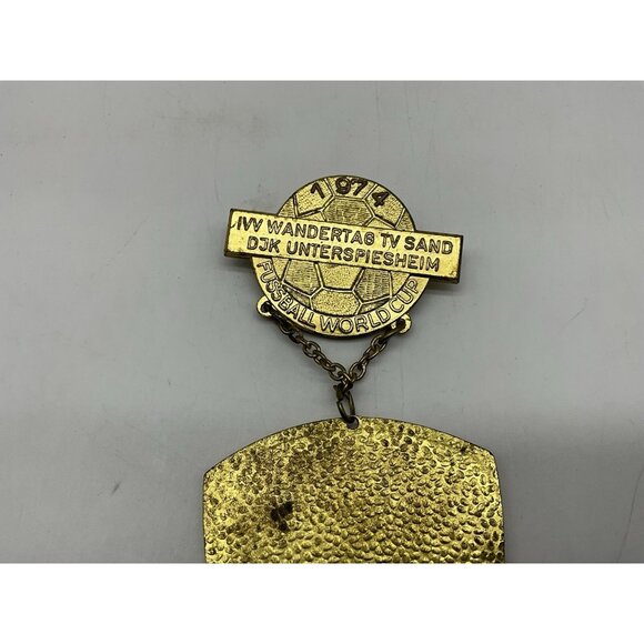 German Hiking Event Medal In Conjunction With The 1974 FIFA World Cup Of Soccer - Picture 8 of 11